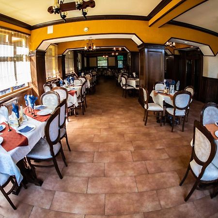 Hotel Trei Brazi Băile Olăneşti Εξωτερικό φωτογραφία
