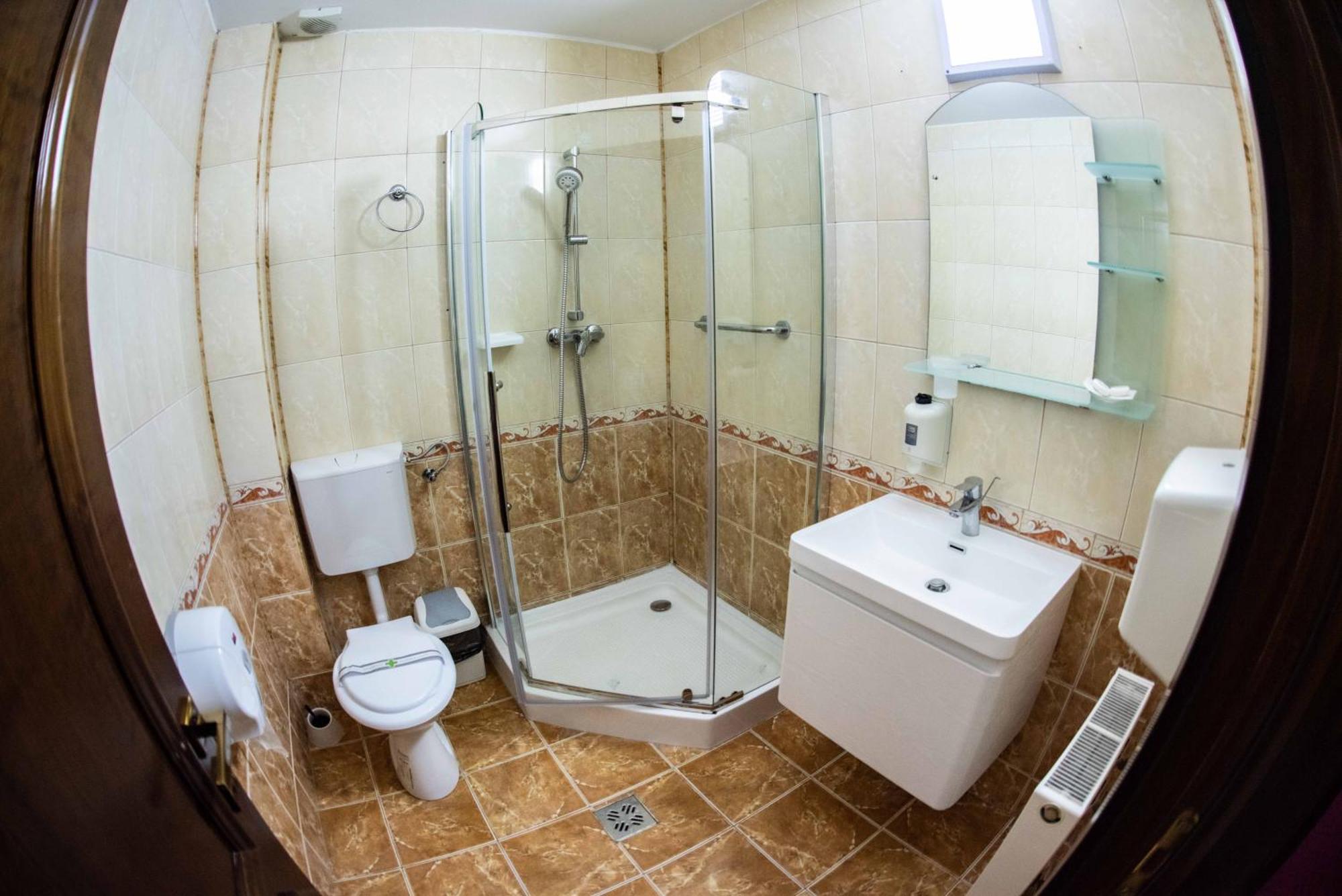 Hotel Trei Brazi Băile Olăneşti Εξωτερικό φωτογραφία