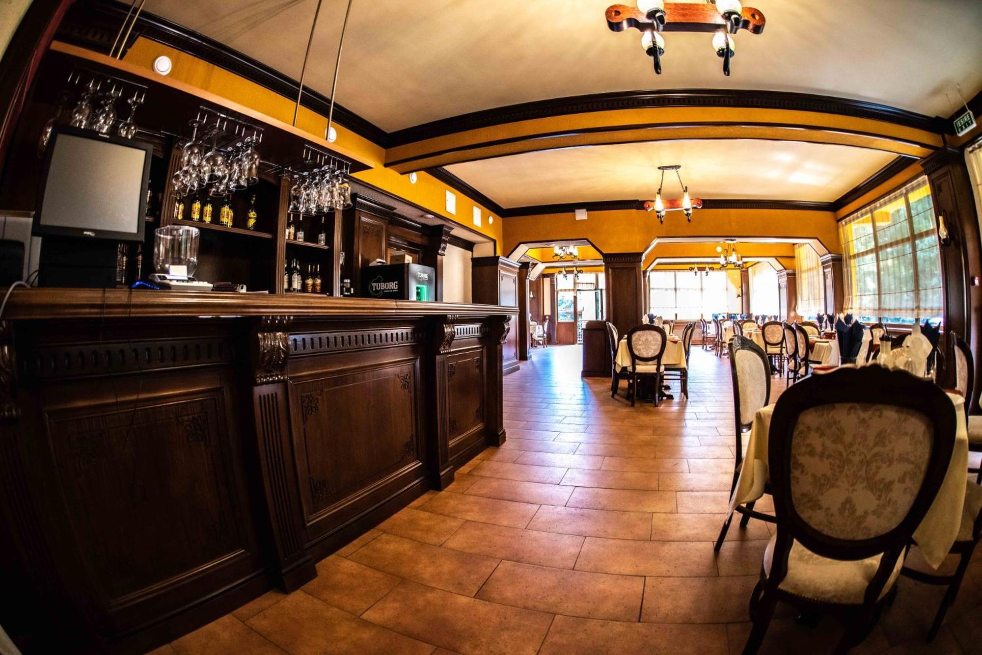 Hotel Trei Brazi Băile Olăneşti Εξωτερικό φωτογραφία