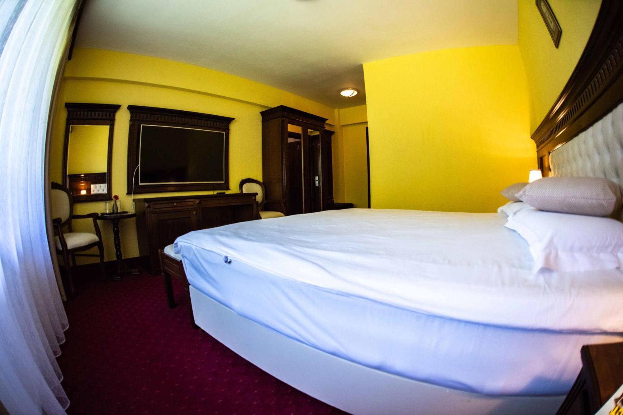 Hotel Trei Brazi Băile Olăneşti Εξωτερικό φωτογραφία