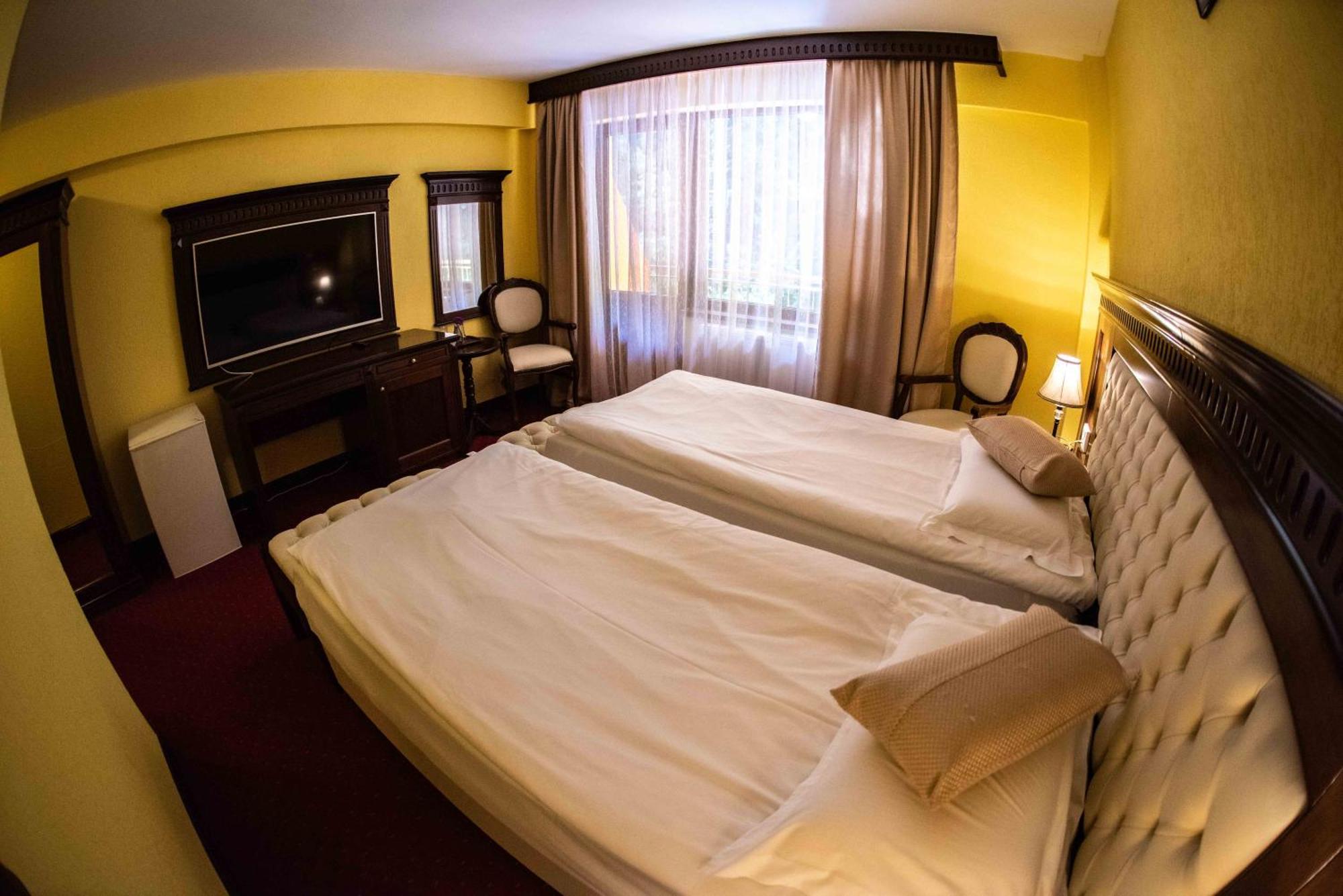 Hotel Trei Brazi Băile Olăneşti Εξωτερικό φωτογραφία