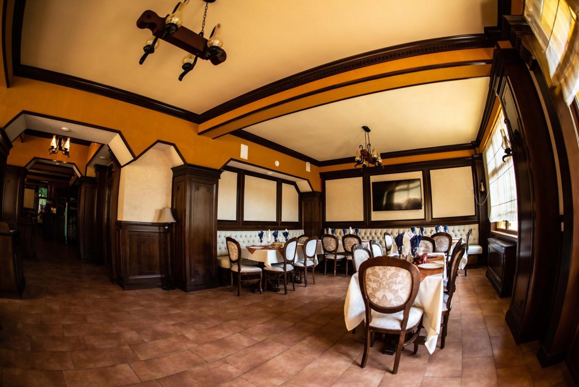 Hotel Trei Brazi Băile Olăneşti Εξωτερικό φωτογραφία