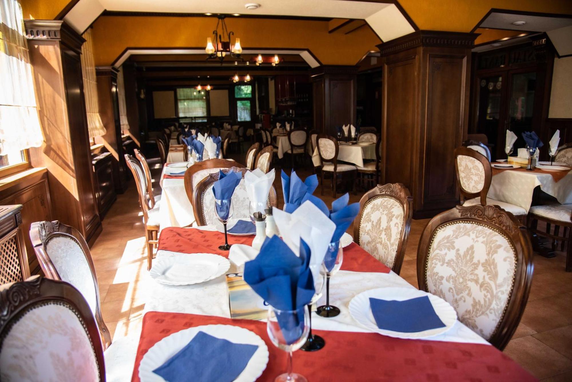 Hotel Trei Brazi Băile Olăneşti Εξωτερικό φωτογραφία